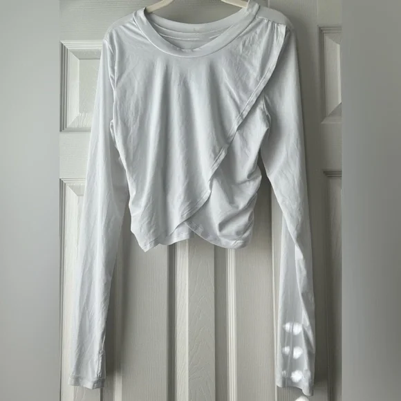 Free People With A Twist Layer Top “FREE Gift W/purchase” - Picture 1 of 6